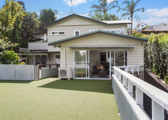  at 2/36 Comins Crescent, Mission Bay, Auckland City, Auckland