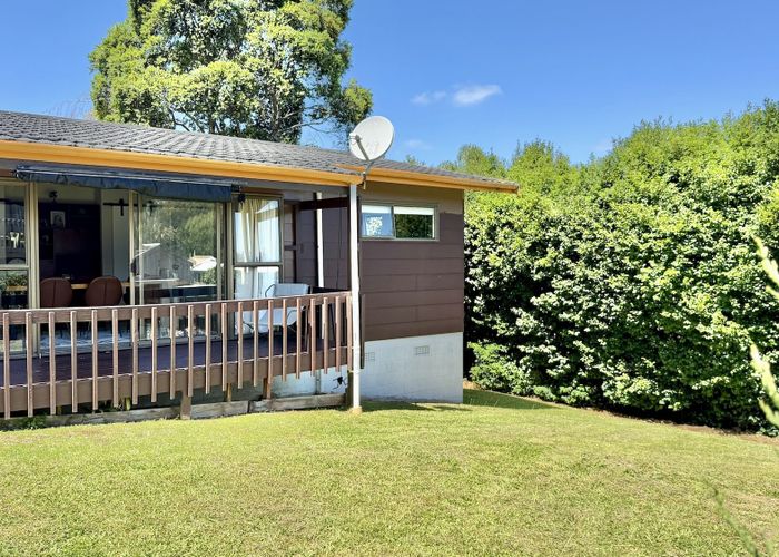  at 5 Holyoake Place, Chatswood, North Shore City, Auckland