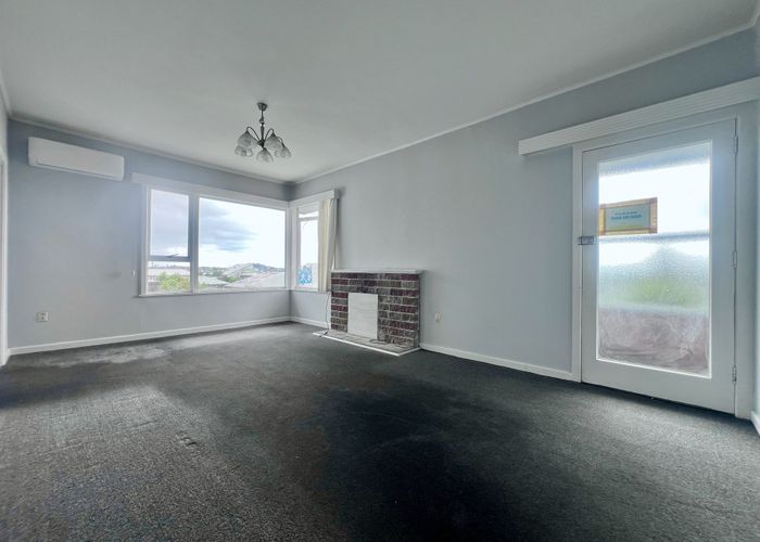  at 195 White Swan Road, Mount Roskill, Auckland City, Auckland