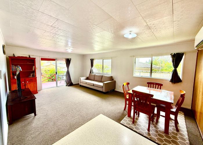  at 23 Landow Place, Henderson, Auckland