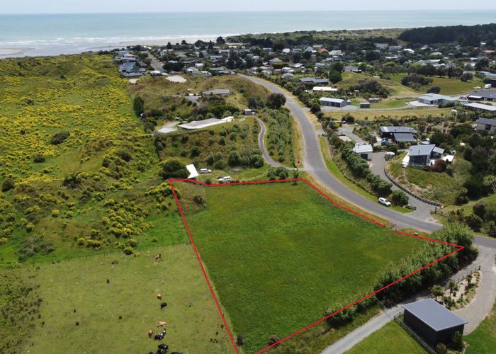  at 30 Strathnaver Drive, Waikawa Beach