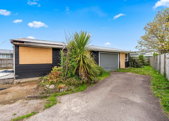  at 22 Fenruss Street, Fairy Springs, Rotorua