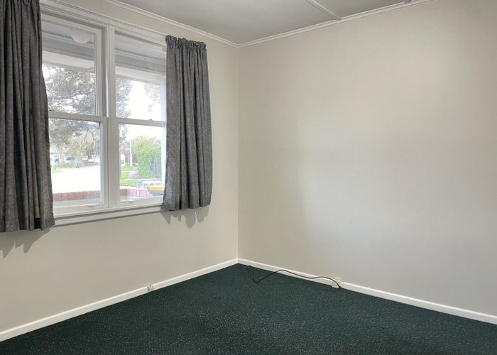  at 9 Barber Grove, Moera, Lower Hutt, Wellington