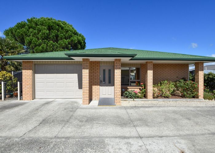  at 9 Alexis Greer Lane, Carterton, Carterton, Wellington