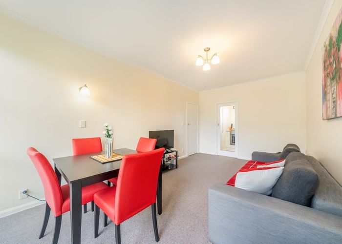  at 2/110 Muritai Road, Eastbourne, Lower Hutt