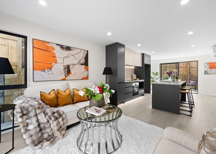  at 7B Maroubra Place, Botany Downs, Manukau City, Auckland