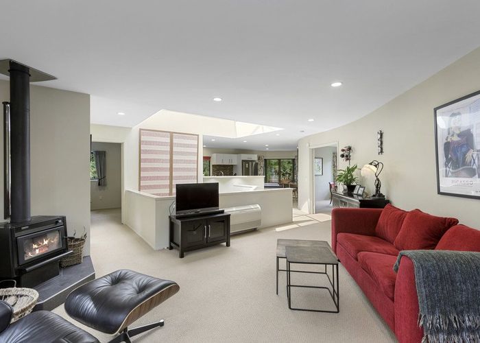  at 55 Chatsworth Road, Silverstream, Upper Hutt