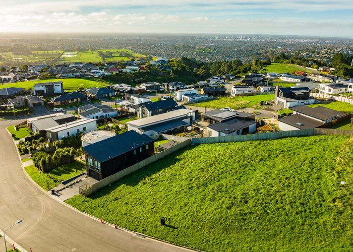  at 139 Penruddock Rise, Westmorland, Christchurch