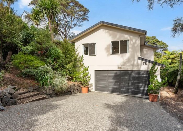  at 1028 Scenic Drive North, Swanson, Auckland