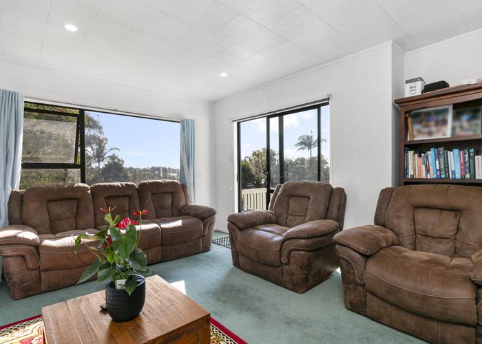  at 1/17 Landsdale Place, Massey, Waitakere City, Auckland