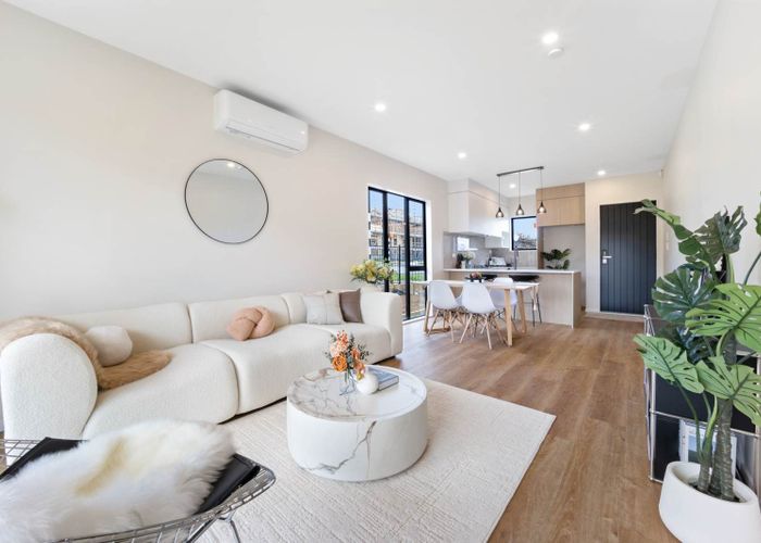  at 37 Whiteywood Street, Westgate, Waitakere City, Auckland