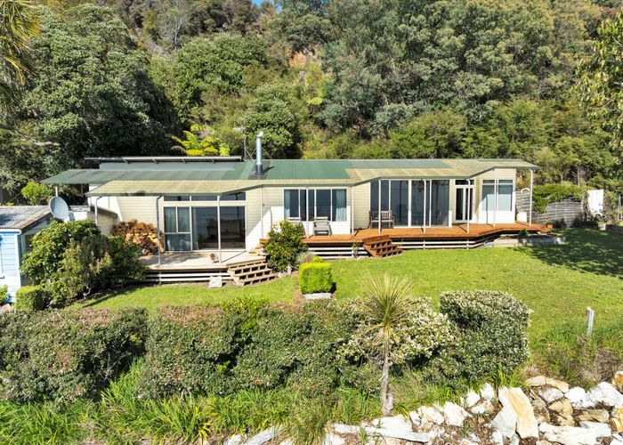  at 172 Rangihaeata Road, Takaka