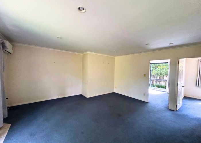  at 31a Mt Lebanon Crescent, The Gardens, Manukau City, Auckland