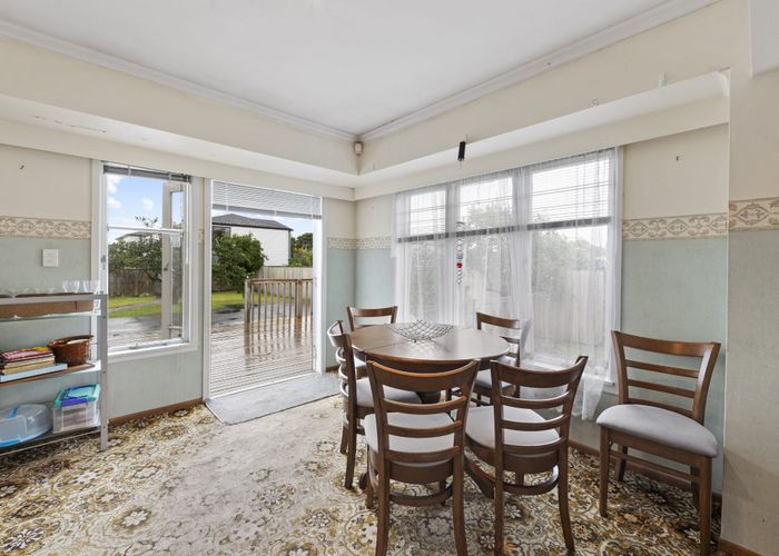  at 5 Fraser Road, Papatoetoe, Auckland