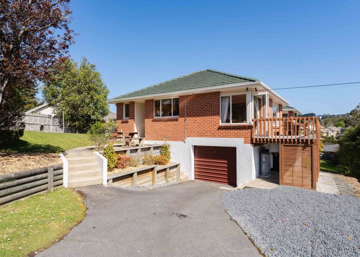  at 8 Upland Street, Helensburgh, Dunedin