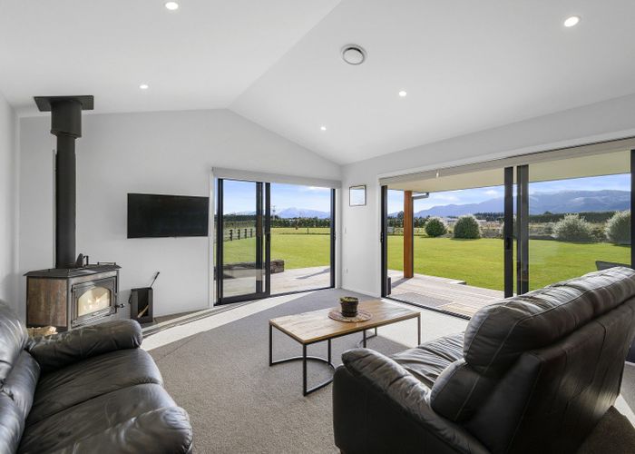  at 700 Woodstock Road, Burnt Hill, Oxford