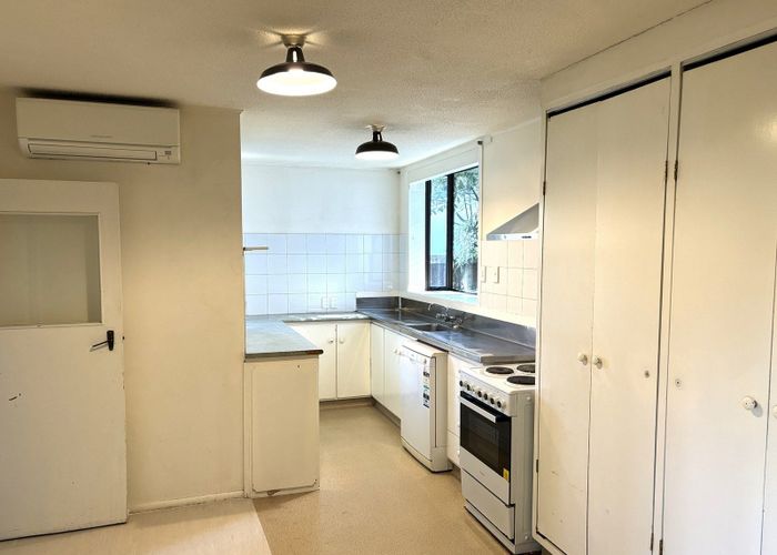 at 22 Straven Road, Riccarton, Christchurch City, Canterbury