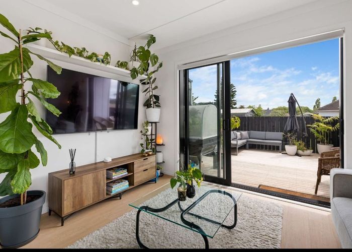  at 4/13 Mareth Street, Panmure, Auckland
