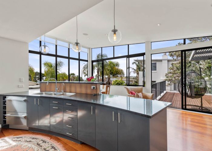 at 15 Hamana Street, Narrow Neck, Auckland