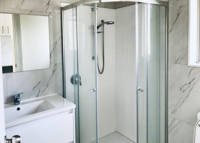  at 33 Hutchinsons Road, Half Moon Bay, Manukau City, Auckland