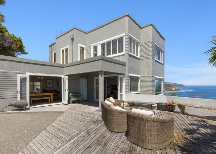  at 1/58 Ferry Road, Days Bay, Lower Hutt