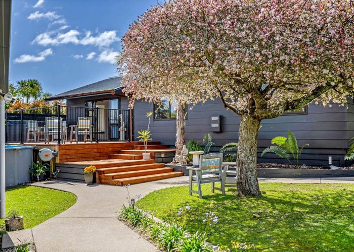  at 4 Julia Way, Beachlands, Manukau City, Auckland