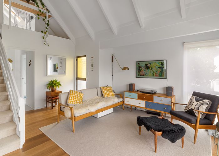  at 1/86 Stott Avenue, Birkdale, Auckland