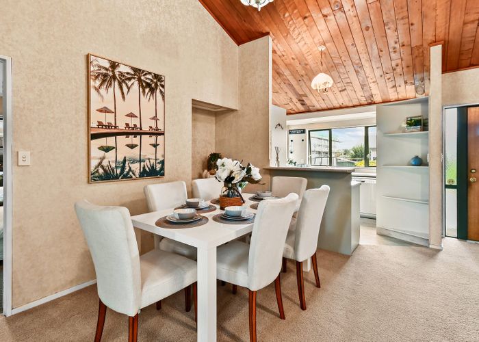  at 2/16 Airfield Road, Takanini, Papakura, Auckland