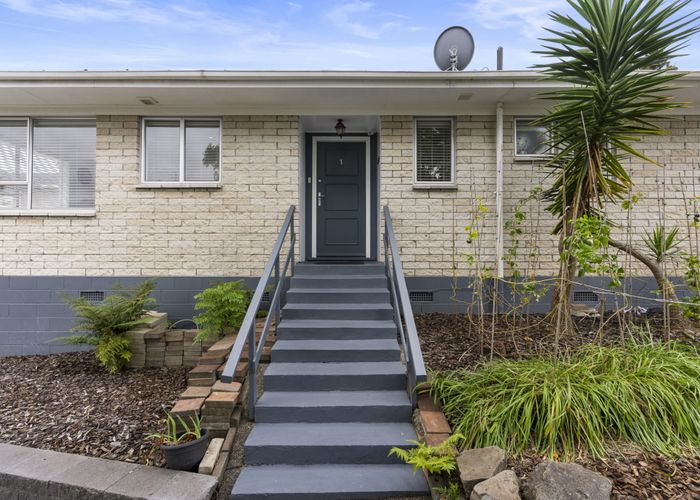  at 1/15 Sherie Place, Howick, Auckland