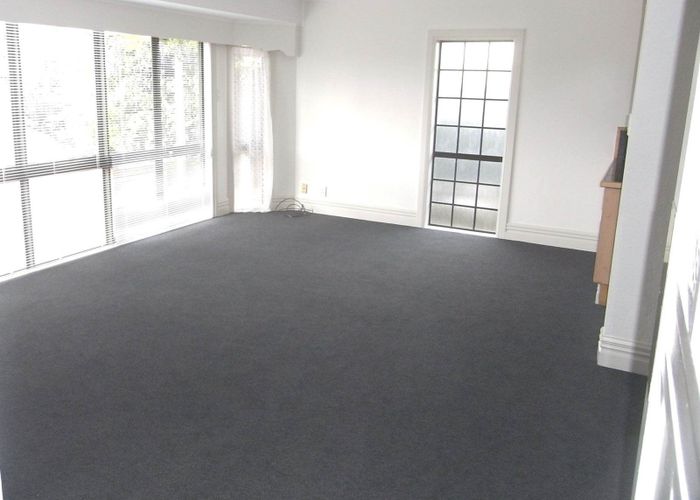  at 6 Windermere Crescent, Blockhouse Bay, Auckland City, Auckland