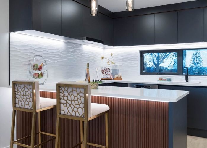  at 8B Hadfield Street, Beach Haven, North Shore City, Auckland