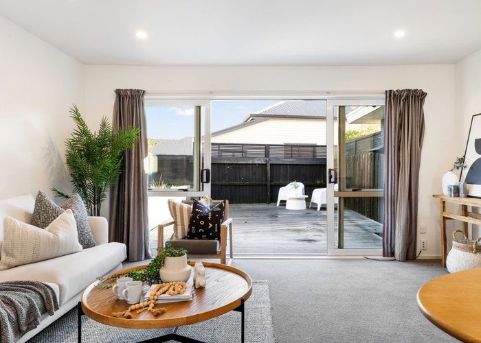  at 2A Vivian Street, Burwood, Christchurch City, Canterbury