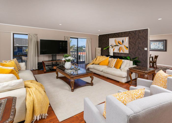  at 2 Sandford street, Campbells Bay, North Shore City, Auckland