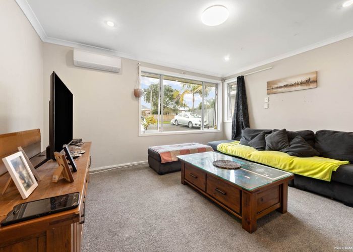  at 37 Amberley Avenue, Te Atatu South, Waitakere City, Auckland