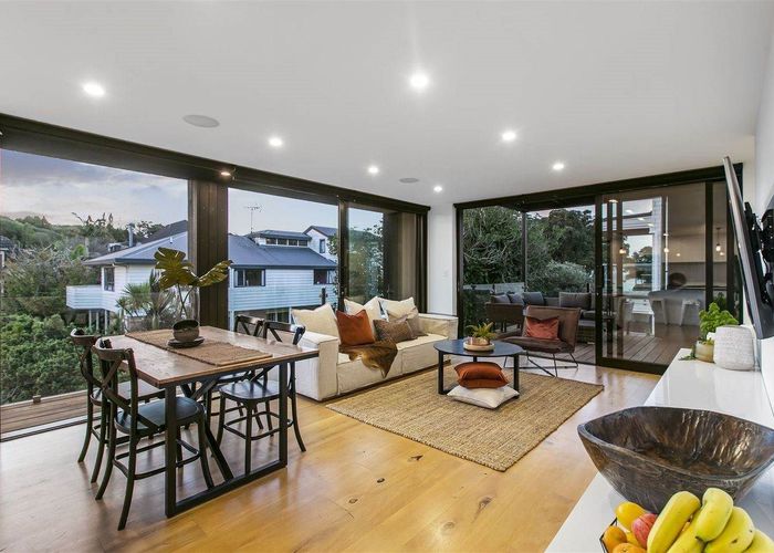  at 317 Beach Road, Campbells Bay, Auckland