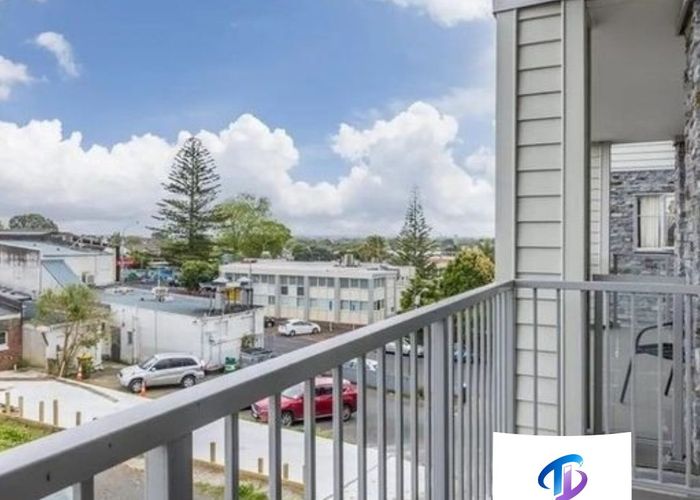  at 2H/3 Keystone Avenue, Three Kings, Auckland City, Auckland