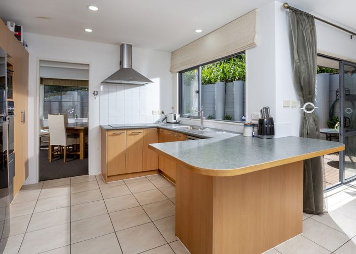  at 25 Langana Avenue, Browns Bay, North Shore City, Auckland