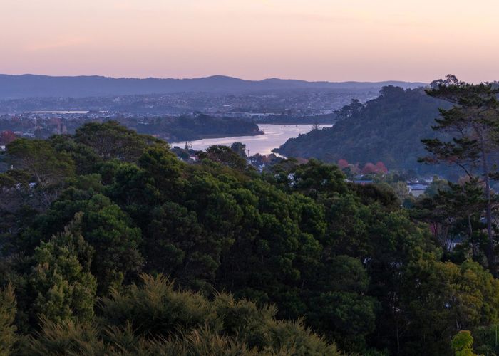  at 7 Treetops Way, Bayview, Auckland