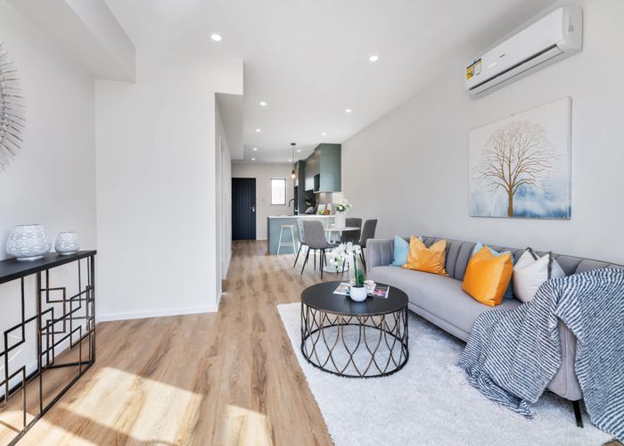  at 6/285 Te Atatu Road, Te Atatu South, Auckland