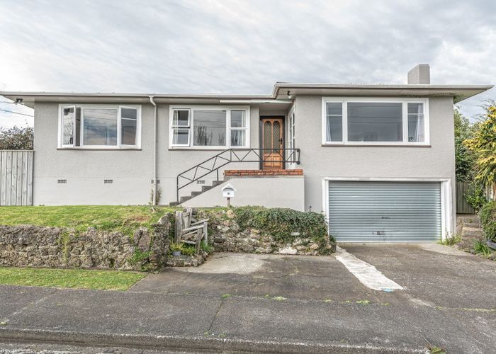  at 13 East Way, Durie Hill, Whanganui