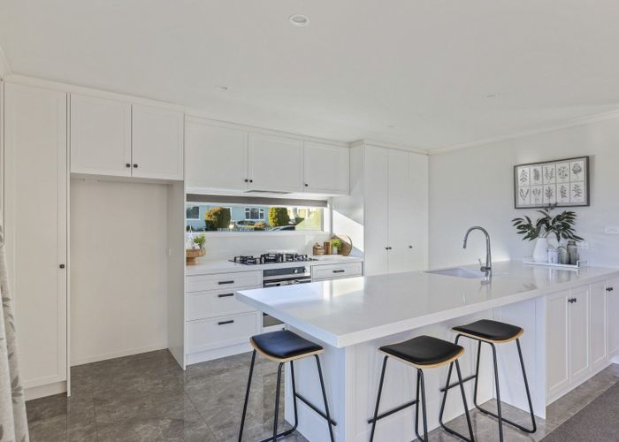  at 1 Howe Place, Vogeltown, New Plymouth, Taranaki