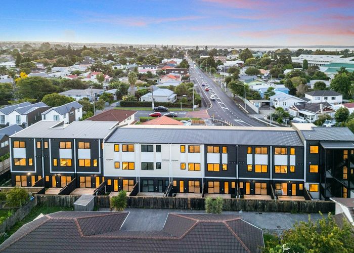  at Unit 2 - 3/130 Rosebank Road, Avondale, Auckland City, Auckland