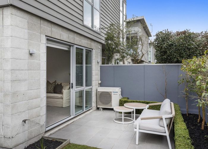  at 32F Champion Street, St. Albans, Christchurch City, Canterbury