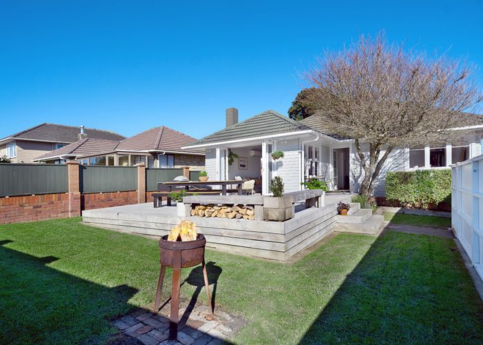  at 1/18 Strid Road, Te Atatu South, Waitakere City, Auckland