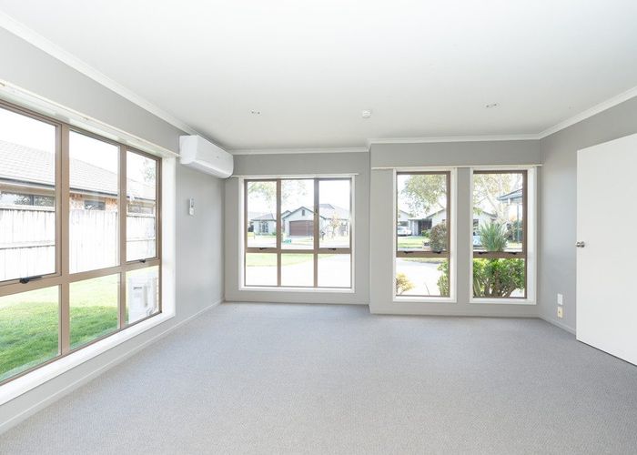  at 12 Wakefield Place, Rototuna North, Hamilton