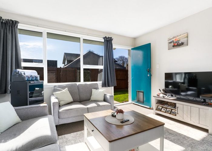  at 2/145 Champion Street, Edgeware, Christchurch City, Canterbury
