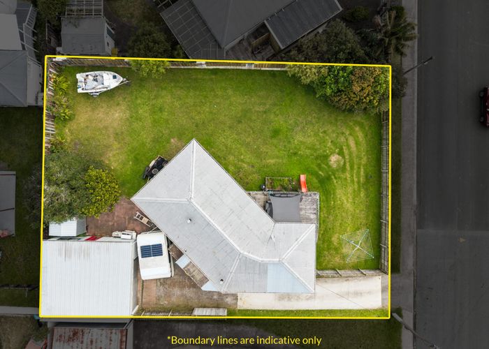  at 6 Blease Street, New Lynn, Waitakere City, Auckland