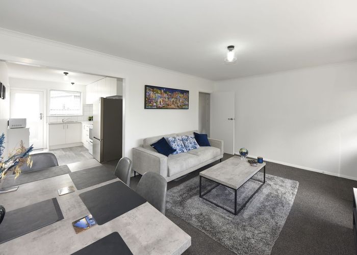  at 2/8 Bowen Street, Upper Riccarton, Christchurch