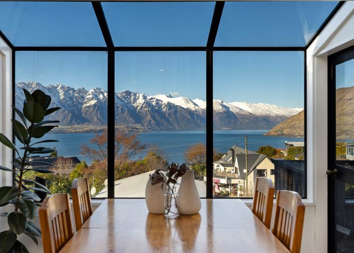  at 17A Wynyard Crescent, Fernhill, Queenstown-Lakes, Otago