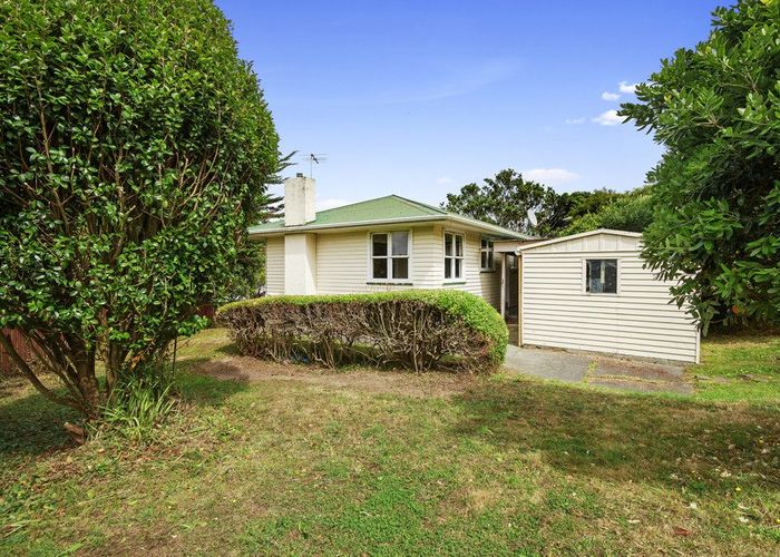  at 57 Franklyn Road, Tawa, Wellington